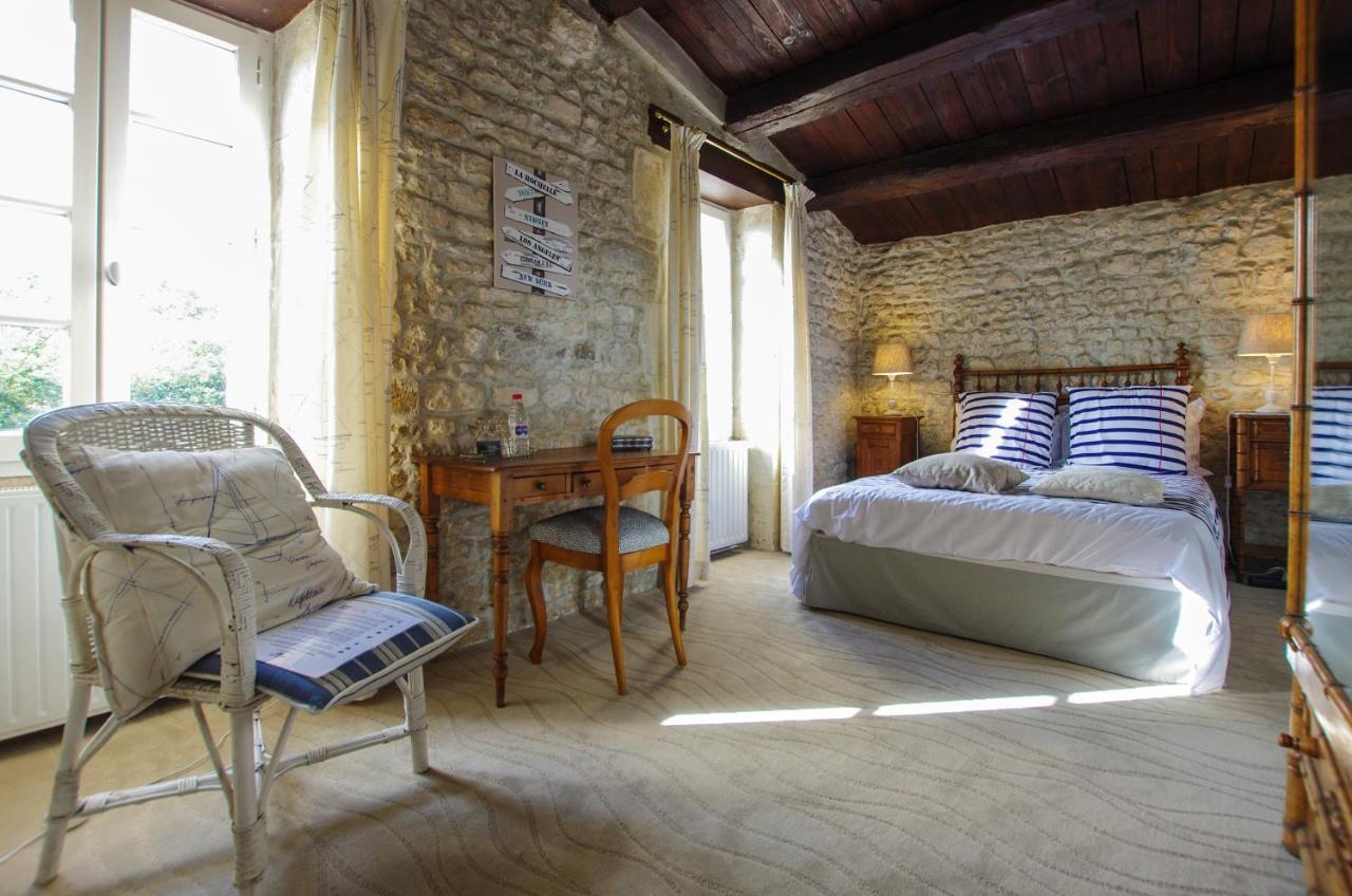 Bed and Breakfast Logis Saint Léonard Dompierre-sur-Mer Exterior foto
