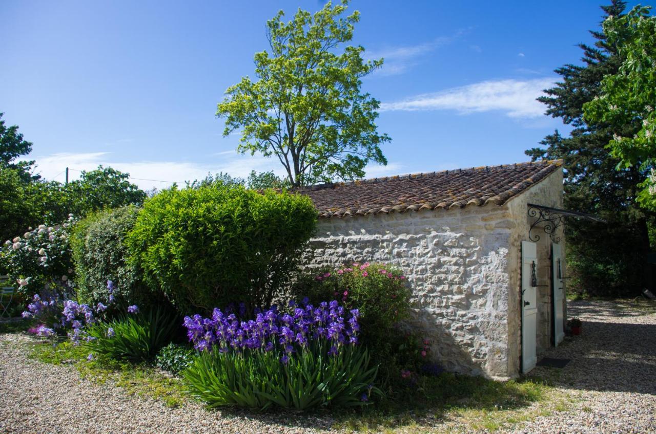 Bed and Breakfast Logis Saint Léonard Dompierre-sur-Mer Exterior foto