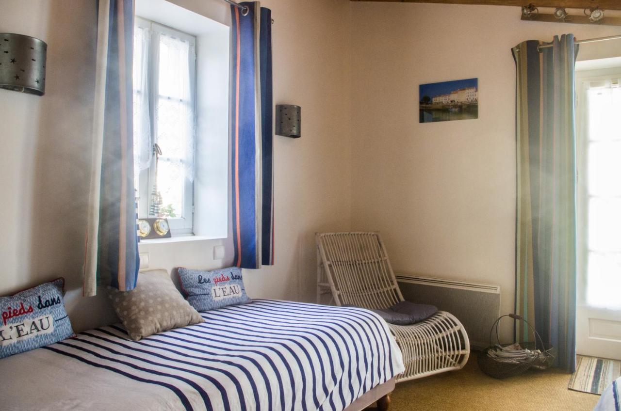 Bed and Breakfast Logis Saint Léonard Dompierre-sur-Mer Exterior foto