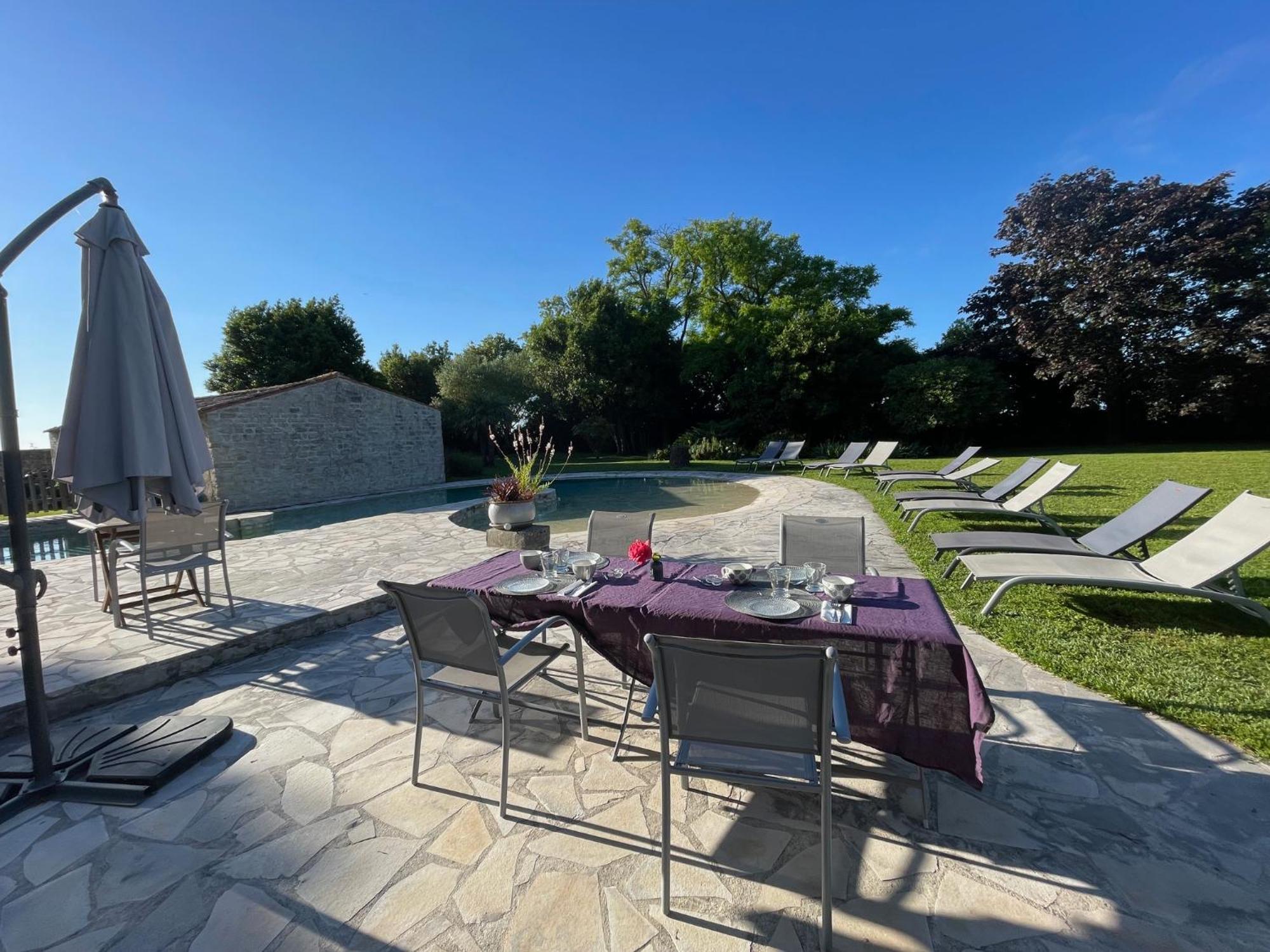 Bed and Breakfast Logis Saint Léonard Dompierre-sur-Mer Exterior foto